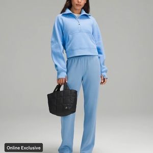 Lululemon quilted grid crossbody bag 5L